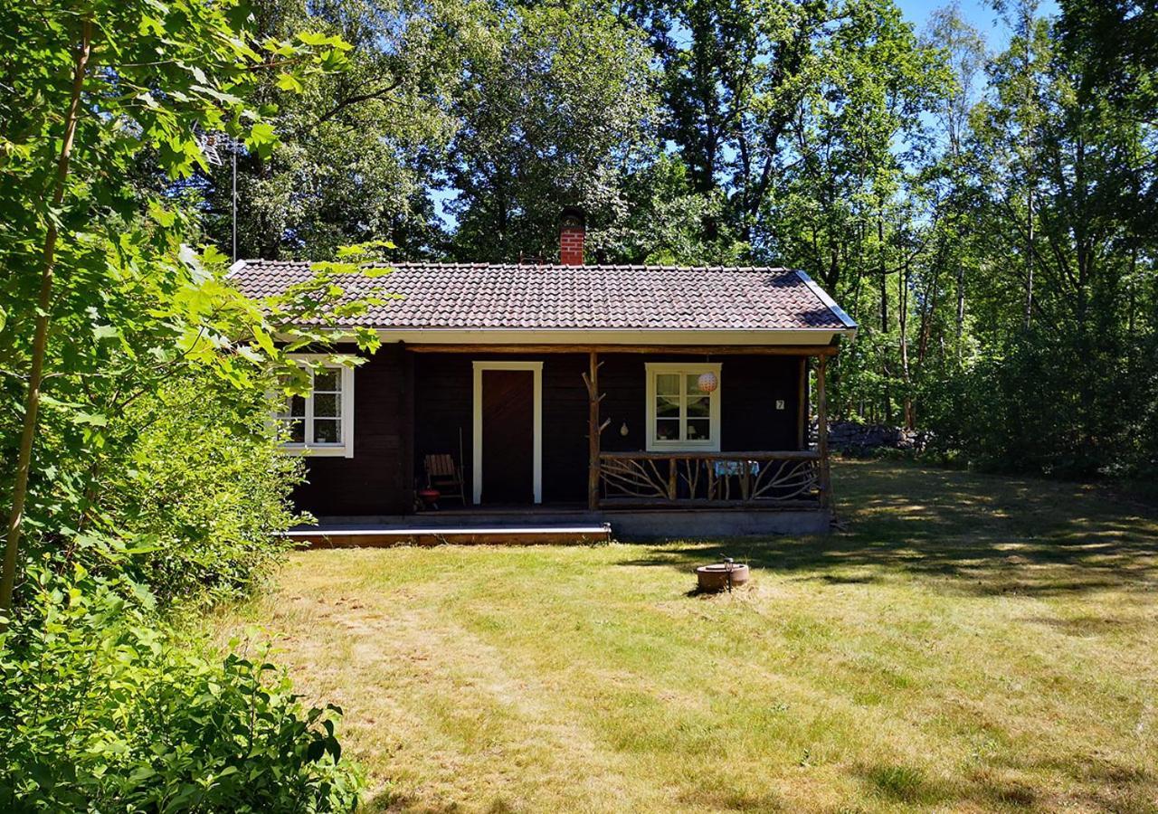 Mysig Stuga Med Oeppen Spis Och Uteplats Fröseke Dış mekan fotoğraf